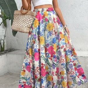 NWOT Floral Women's Skirt